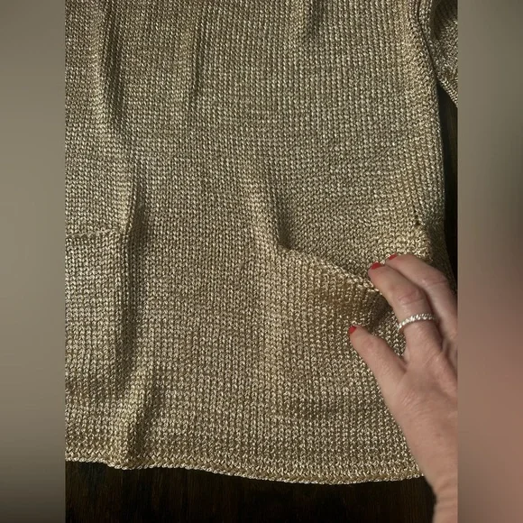Gold Knit Sweater with pockets - Picture 7 of 9